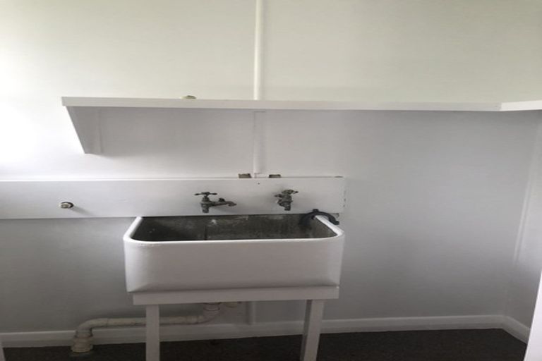 Photo of property in 22 Balloch Street, Fairfield, Hamilton, 3214