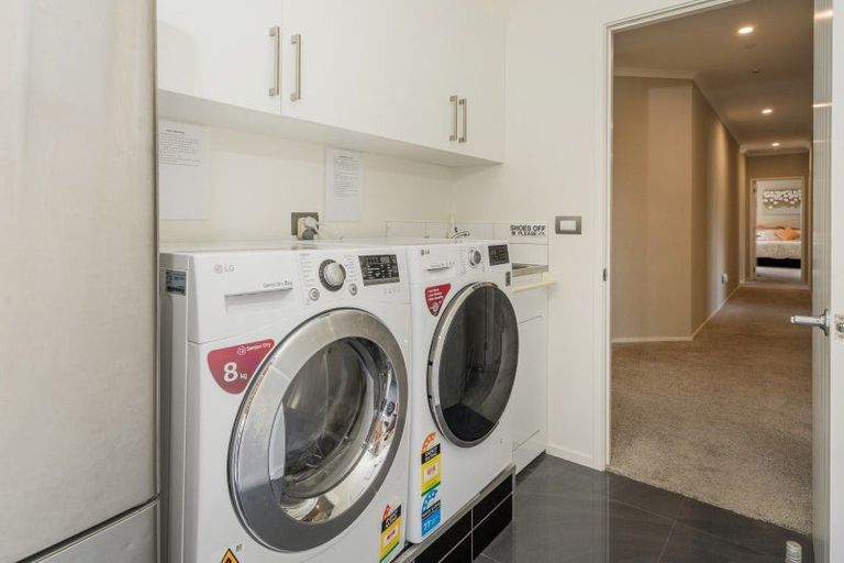 Photo of property in 6 Roseberry Place, Whitianga, 3510