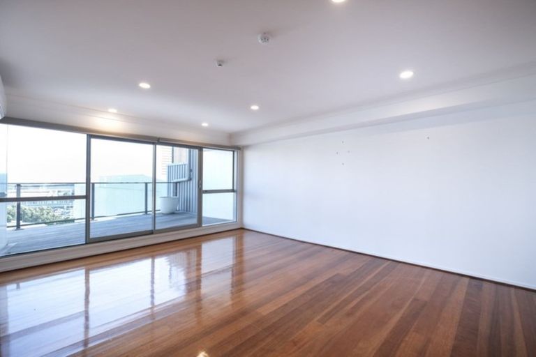 Photo of property in 3a/10 Augustus Terrace, Parnell, Auckland, 1052