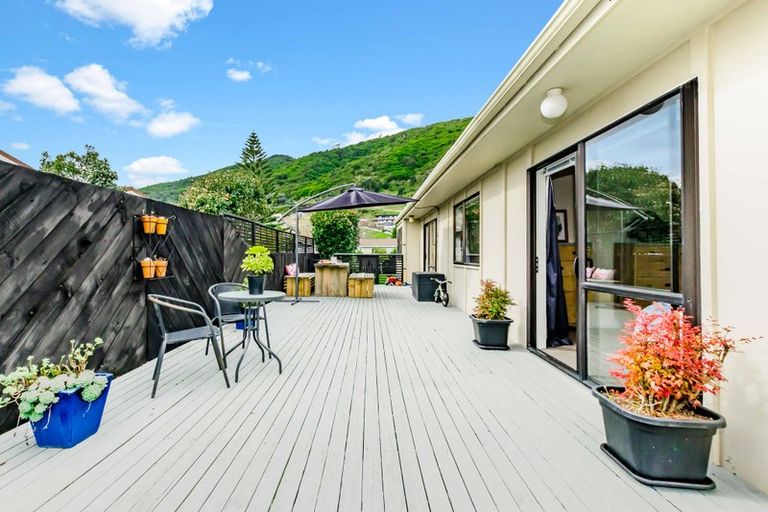 Photo of property in 72a Elizabeth Street, Waikanae, 5036
