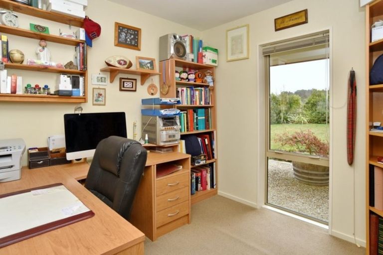 Photo of property in 12 Fergus Road, Loburn, Rangiora, 7472