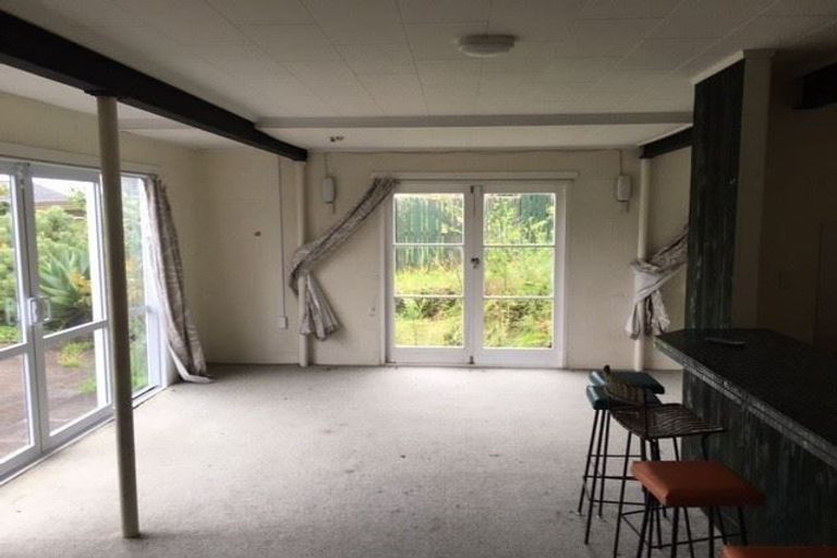 Photo of property in 20 Treeway, Sunnyhills, Auckland, 2010