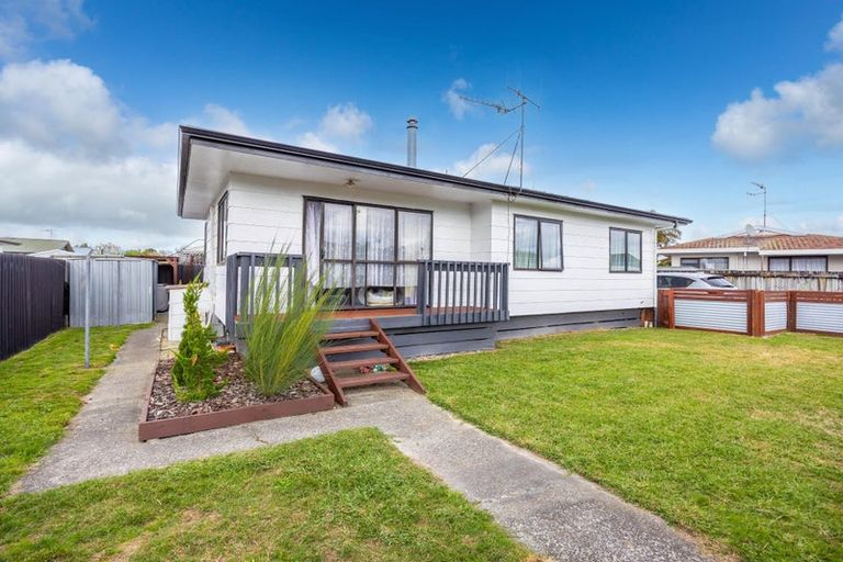 Photo of property in 12a Pringle Place, Nawton, Hamilton, 3200