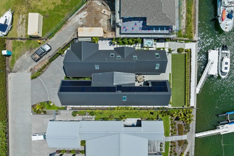 Photo of property in 8 Torea Lane, One Tree Point, 0118