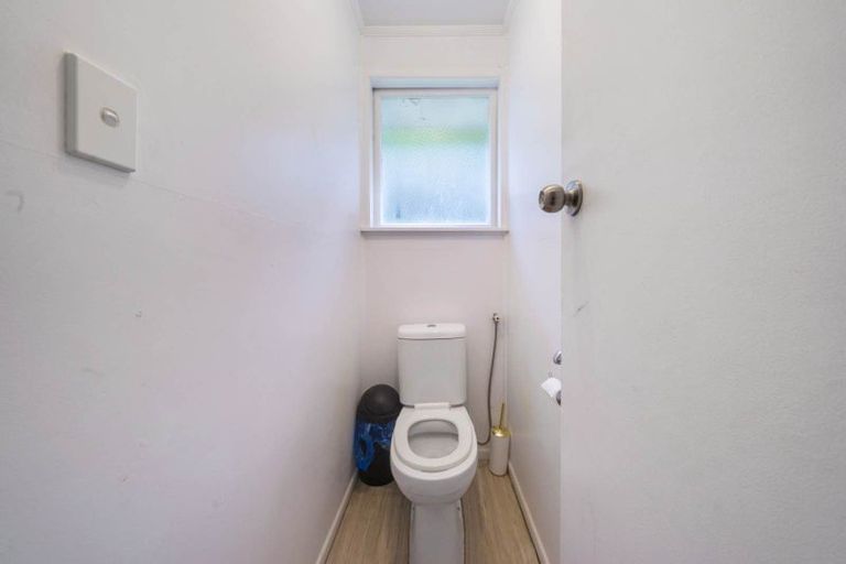 Photo of property in 5 Malmo Place, Manurewa, Auckland, 2102