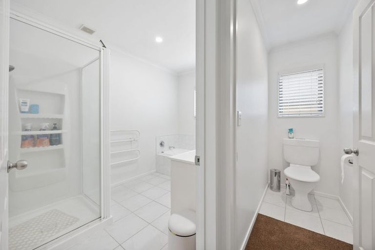 Photo of property in 9 Starlight Cove, Hobsonville, Auckland, 0618