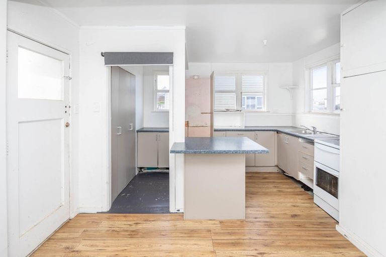 Photo of property in 53 Paul Crescent, Fairfield, Hamilton, 3214