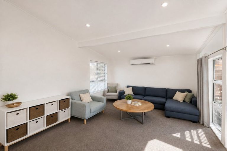 Photo of property in 7 Redwood Drive, Massey, Auckland, 0614