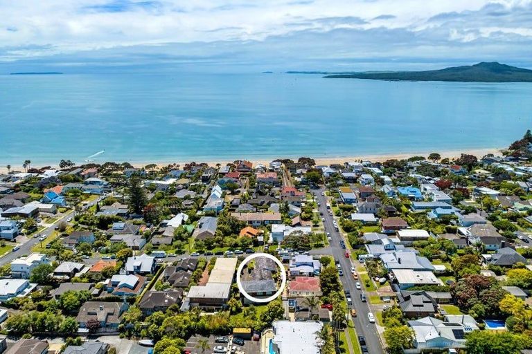 Photo of property in 2/4 Beacholm Road, Takapuna, Auckland, 0622