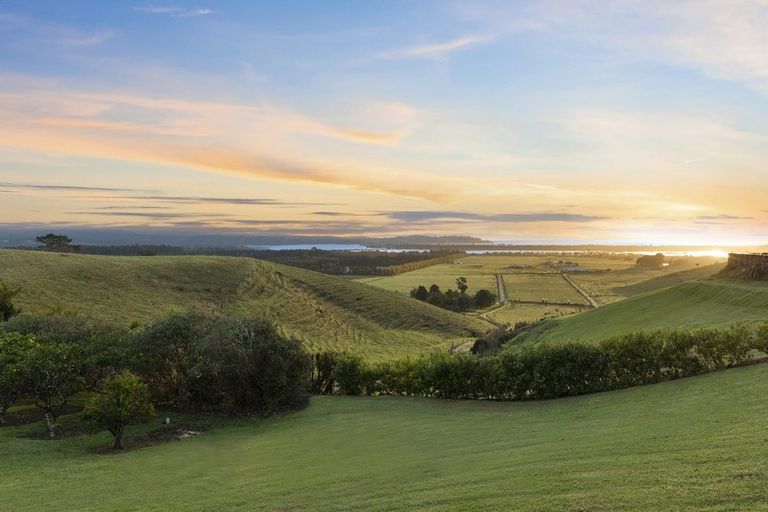 Photo of property in 317 Takatu Road, Tawharanui Peninsula, Warkworth, 0986