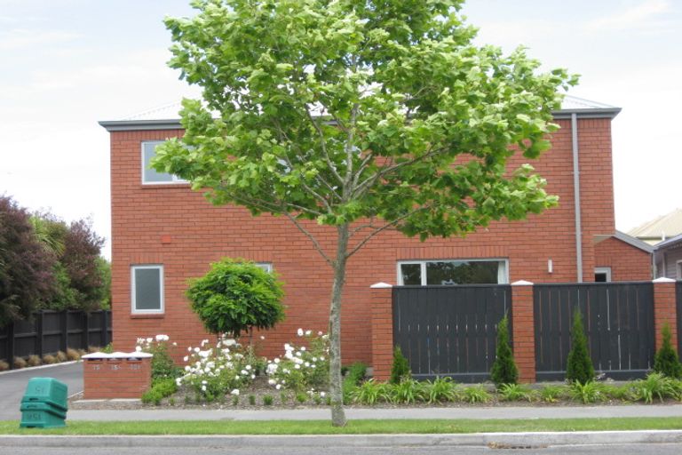 Photo of property in 15b Grove Road, Addington, Christchurch, 8024