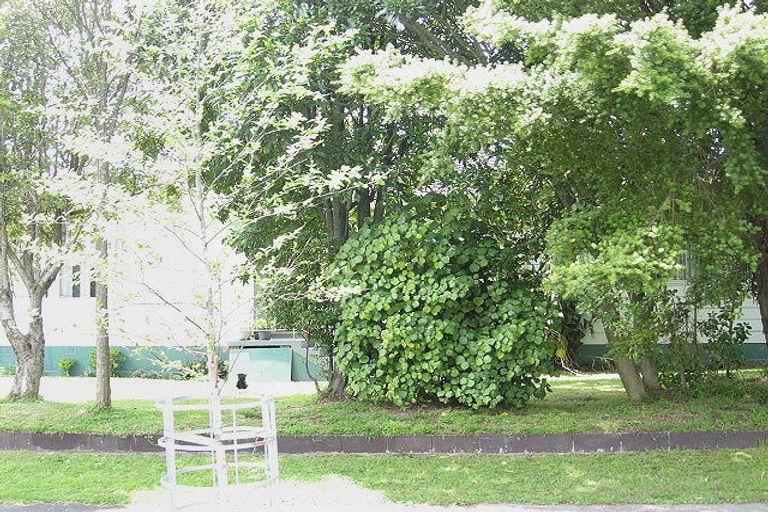 Photo of property in 14 Smedley Street, Manurewa, Auckland, 2102