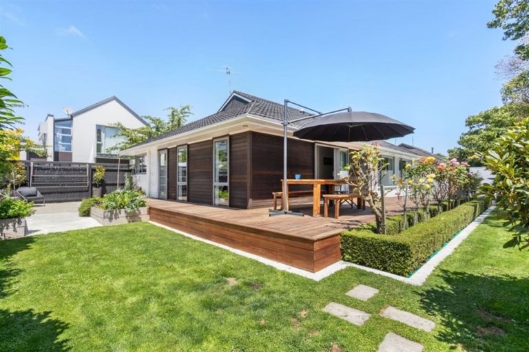 Photo of property in 2/282 Papanui Road, Merivale, Christchurch, 8052