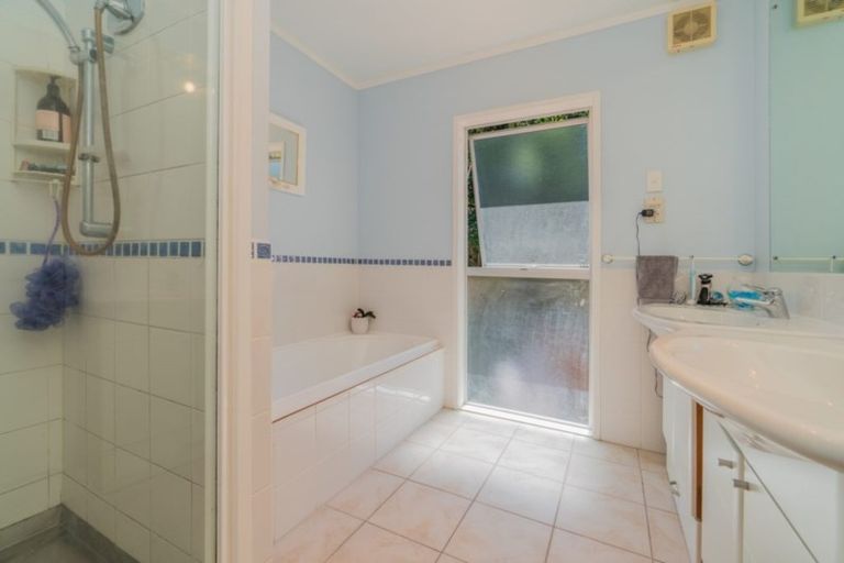 Photo of property in 1 John Downs Drive, Browns Bay, Auckland, 0630