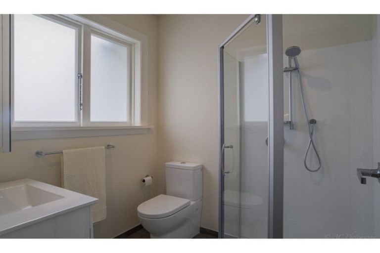 Photo of property in 16 Grasmere Street, Waimataitai, Timaru, 7910