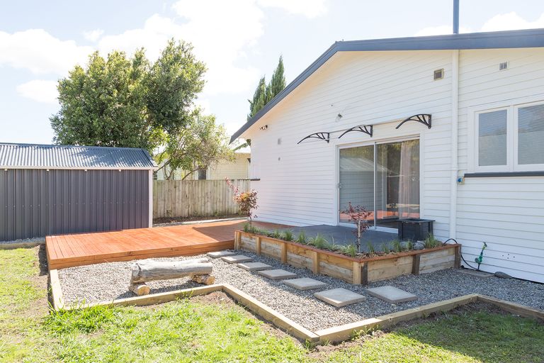Photo of property in 26 Thomson Street, West End, Palmerston North, 4412