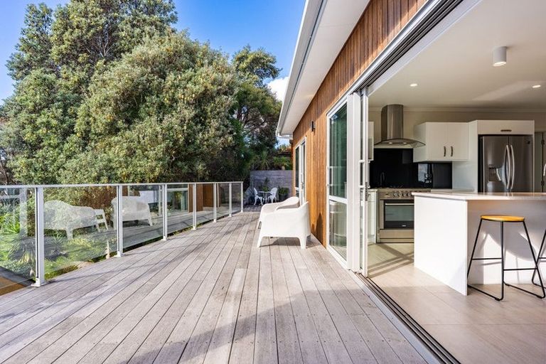 Photo of property in 14 Greenview Drive, Mangawhai Heads, Mangawhai, 0505