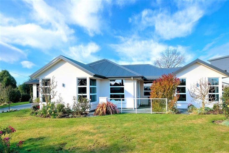 Photo of property in 100 Princes Street, Temuka, 7920