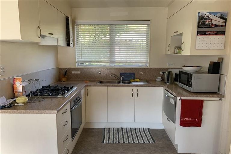 Photo of property in 10 Cornwall Street, Picton, 7220