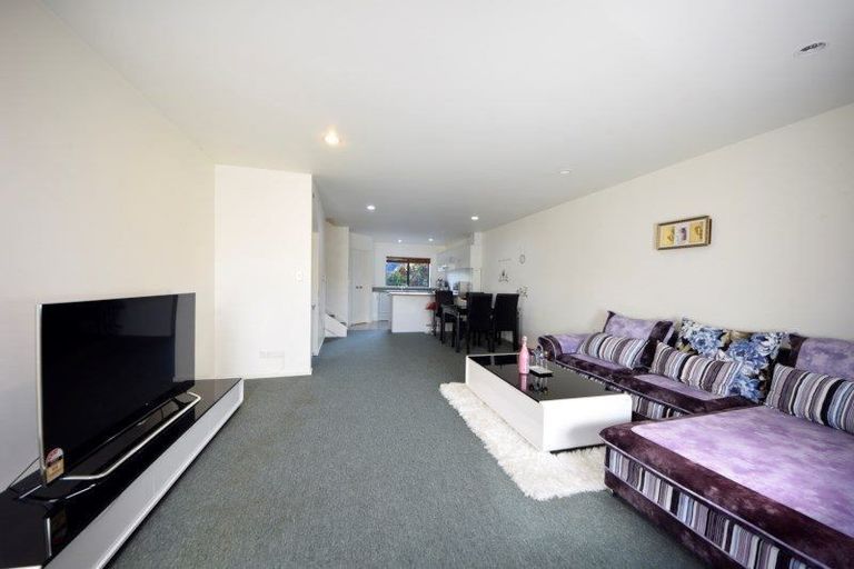 Photo of property in 5/31 Lucienne Drive, Ranui, Auckland, 0612