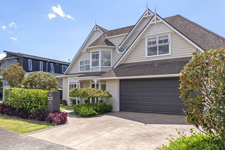 Photo of property in 13 Compass Way, Half Moon Bay, Auckland, 2012