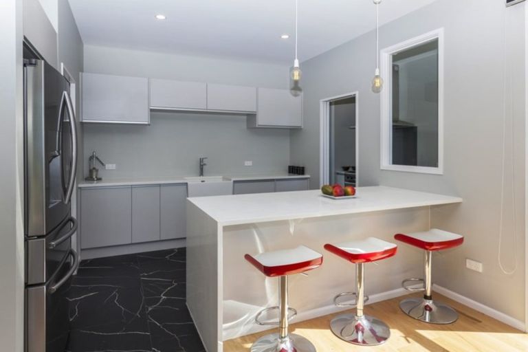 Photo of property in 5 Bargrove Close, Halswell, Christchurch, 8025