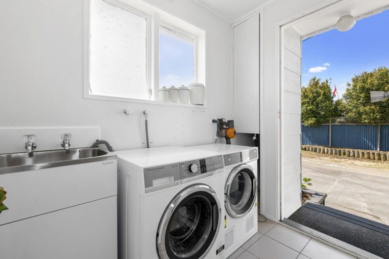 Photo of property in 45 Riverside Road, Orewa, 0931