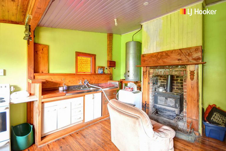 Photo of property in 2 Killarney Street, Waitati, 9085