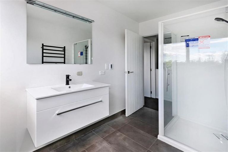 Photo of property in 4/2 Dyers Pass Road, Cashmere, Christchurch, 8022