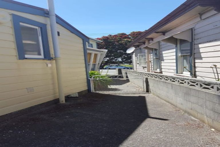 Photo of property in 34 Kilbirnie Crescent, Kilbirnie, Wellington, 6022