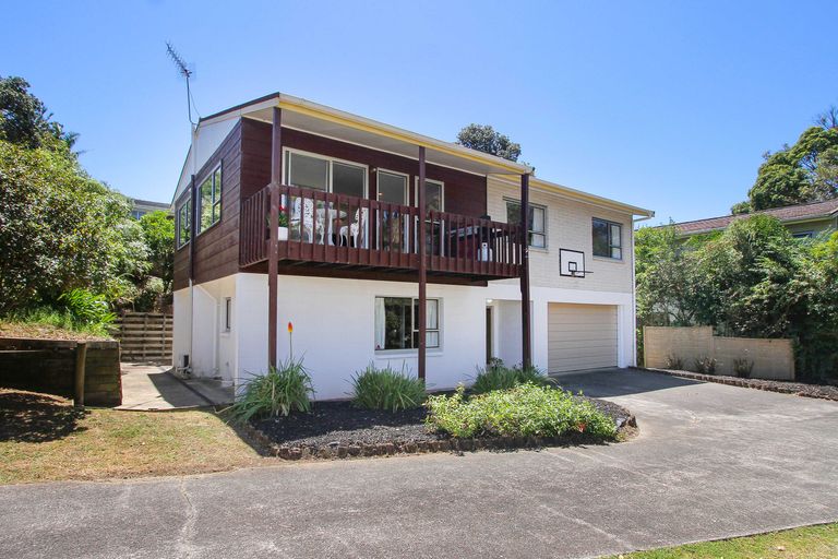 Photo of property in 1/56 Knightsbridge Drive, Forrest Hill, Auckland, 0620
