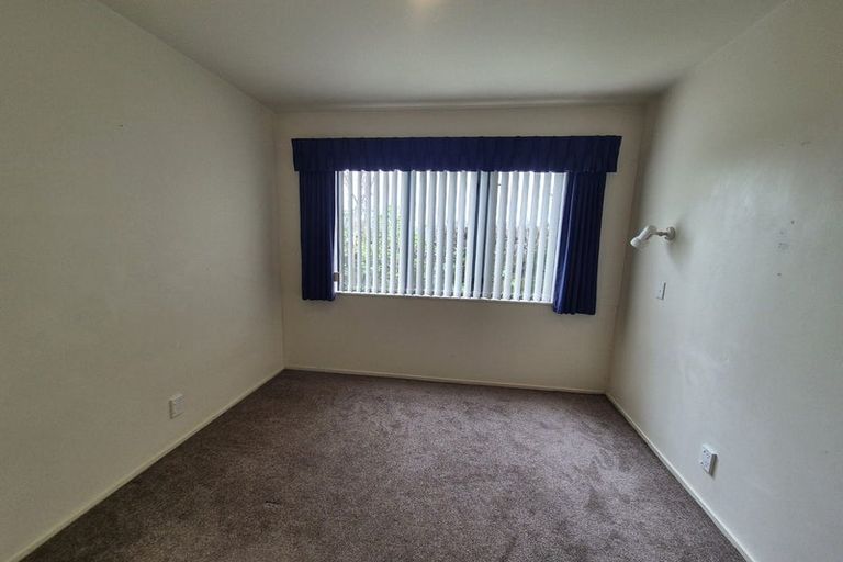 Photo of property in 176c East Coast Road, Forrest Hill, Auckland, 0620