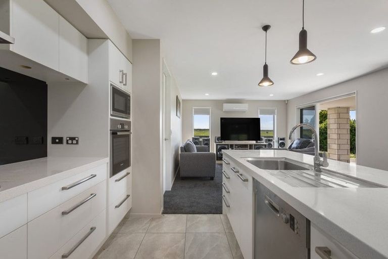 Photo of property in 8 Wakatere Place, Thames, 3500