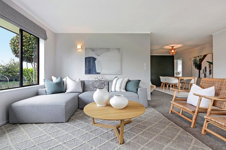 Photo of property in 2 Alley Place, Taradale, Napier, 4112