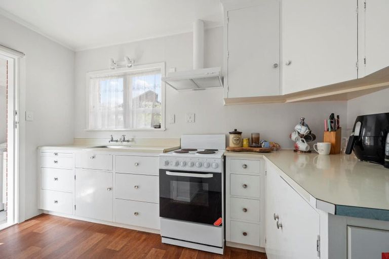 Photo of property in 14 Matipo Avenue, Pomare, Rotorua, 3015