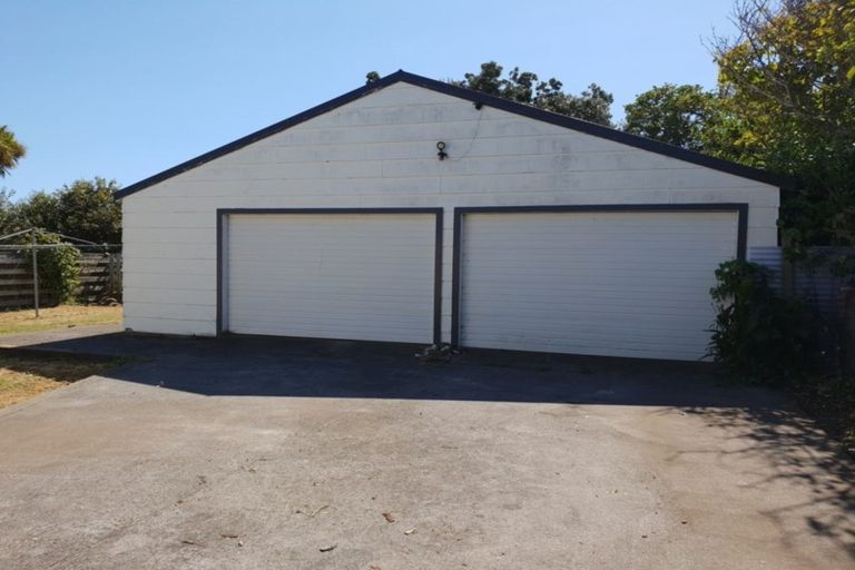 Photo of property in 2 Ohawe Terrace, Ohawe, Hawera, 4671