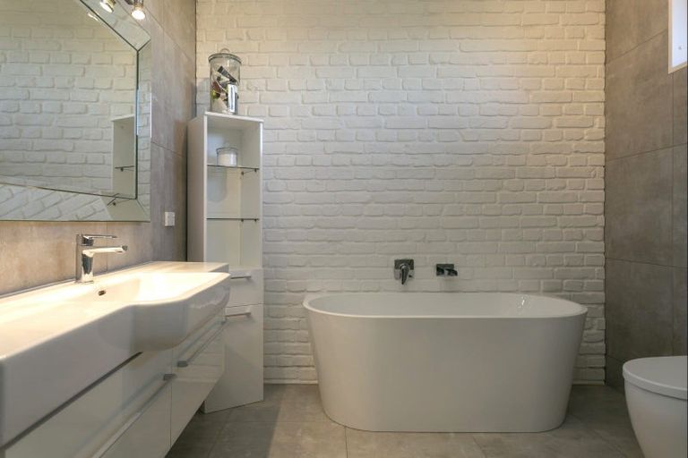 Photo of property in 53 Chesham Avenue, Waipahihi, Taupo, 3330