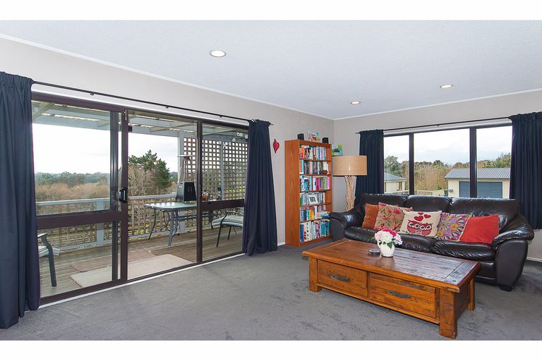 Photo of property in 120 Colombo Road, Waiuku, 2123