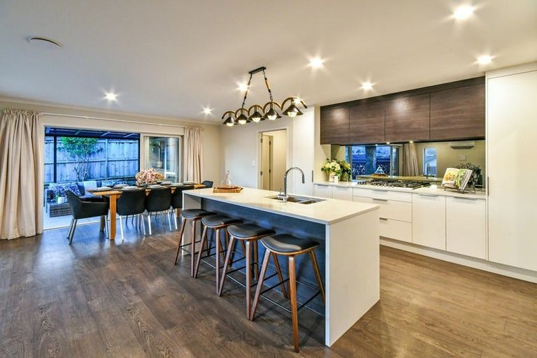 Photo of property in 16 Helenvale Crescent, Pokeno, 2402