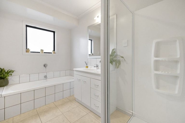 Photo of property in 30 Titri Road, Waihola, Outram, 9073