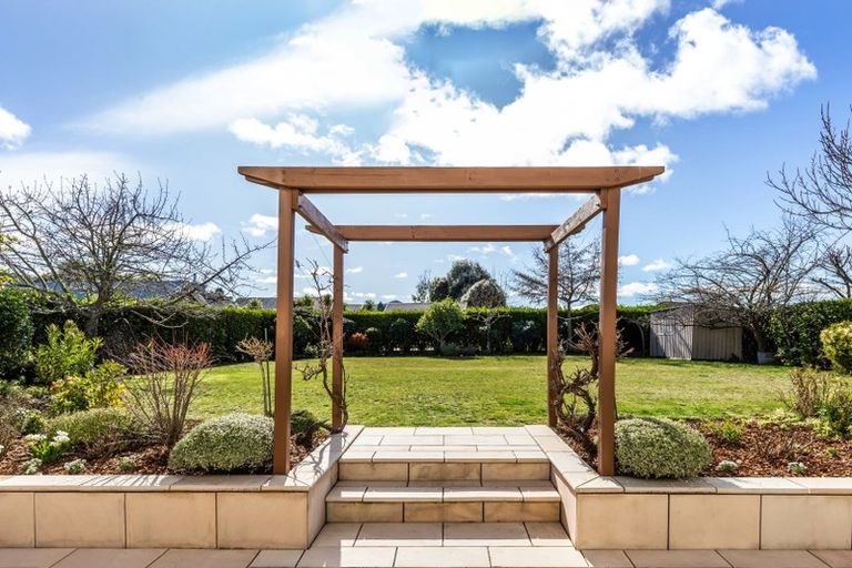 Photo of property in 12 Pukeko Way, Kinloch, Taupo, 3377