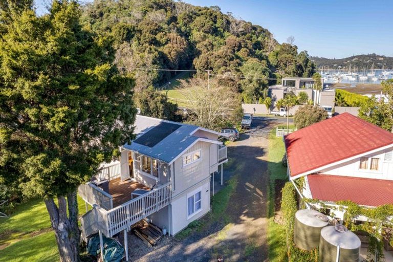 Photo of property in 24 Hope Avenue, Russell, 0202