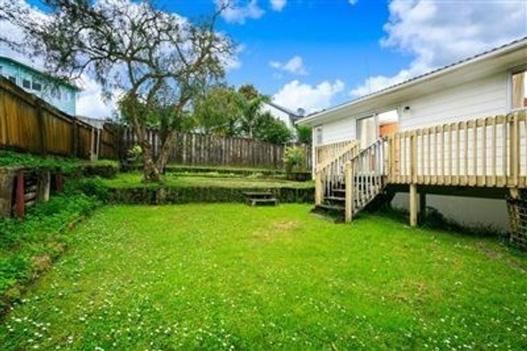 Photo of property in 4 Redwing Street, Browns Bay, Auckland, 0630
