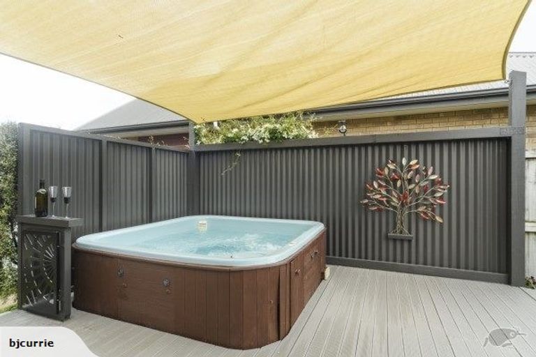 Photo of property in 45 Fitchett Street, Palmerston North, 4410