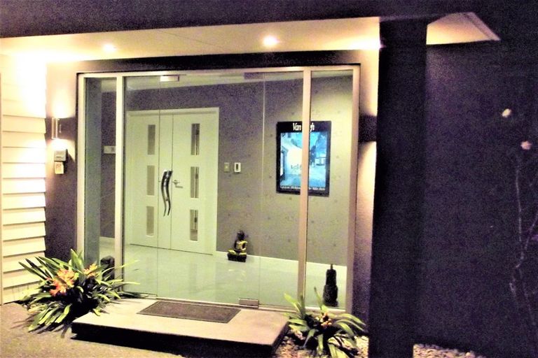 Photo of property in 244a Saint Aubyn Street, New Plymouth, 4310