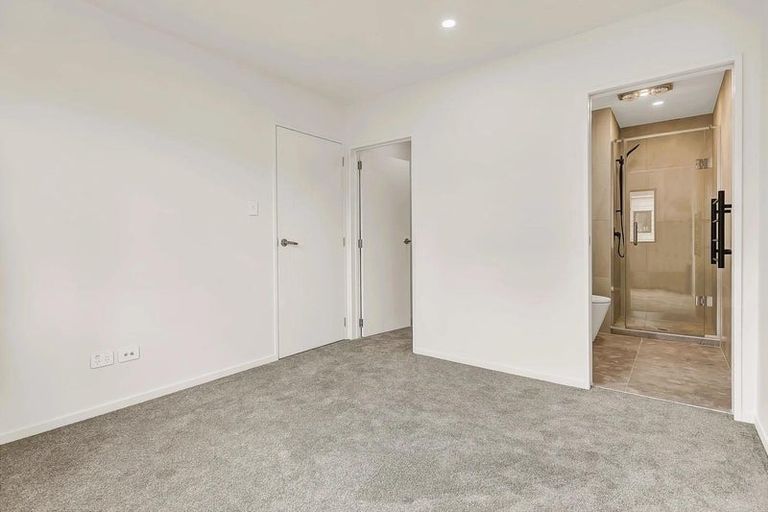 Photo of property in 16d Bellringer Road, Massey, Auckland, 0614