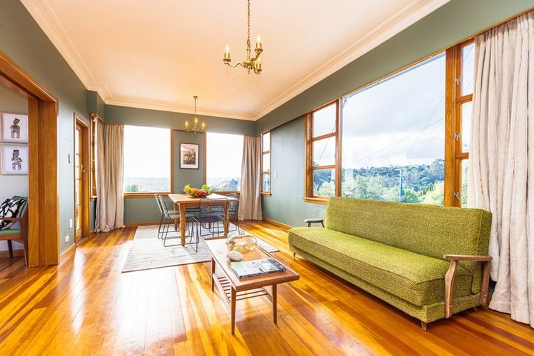 Photo of property in 4 Shakespeare Road, Bastia Hill, Whanganui, 4500