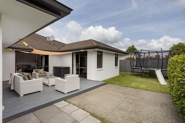 Photo of property in 14 Glenmonarch Place, Pyes Pa, Tauranga, 3112