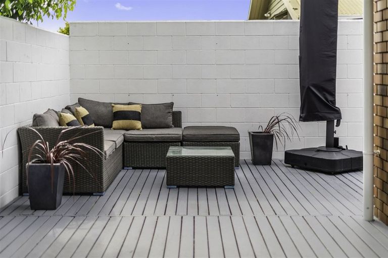 Photo of property in 2/26 Esmonde Road, Takapuna, Auckland, 0622