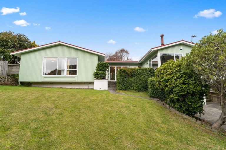 Photo of property in 85 Spinnaker Drive, Whitby, Porirua, 5024